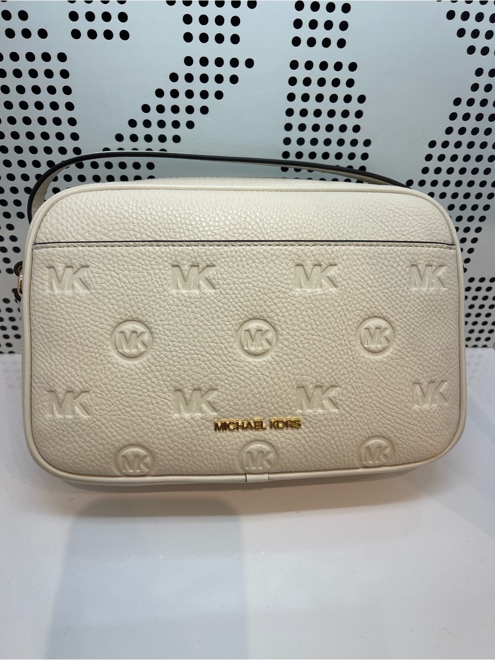 Michael Kors Jet Set Travel Large Logo Debossed EW Camera Crossbody Bag
Lt Cream - Picture 3 of 16